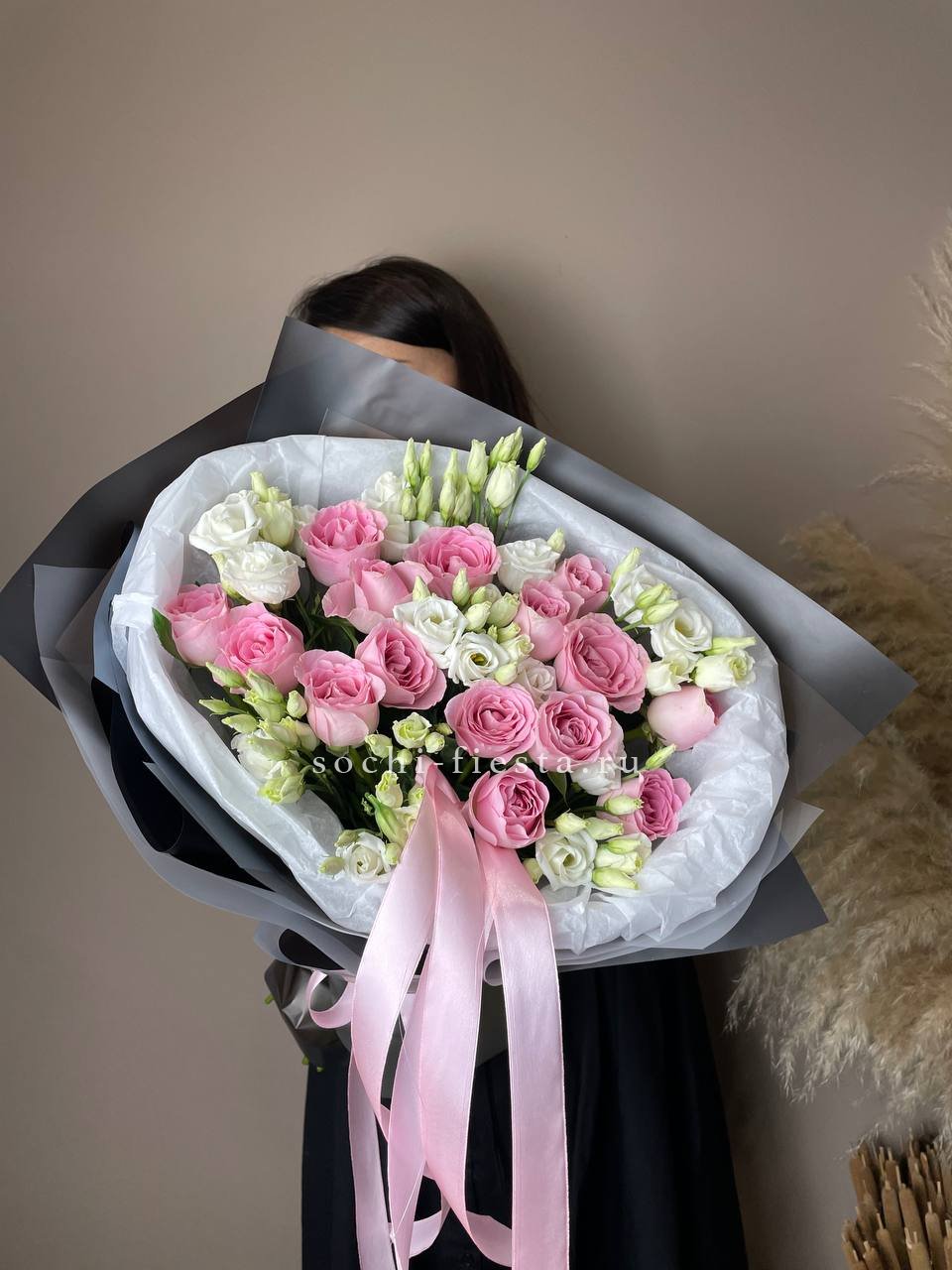 уфимский никах-букет из белых роз и эустомы для башкирской свадьбы