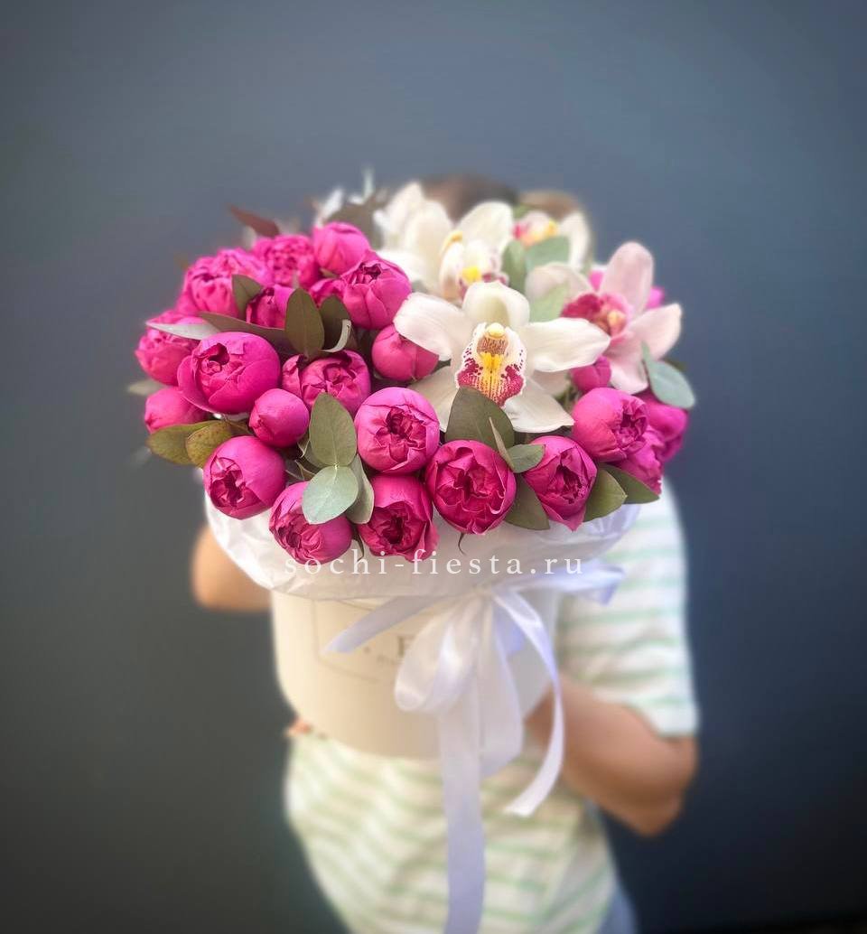 Букет с орхидеями