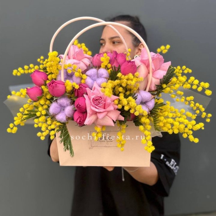 Сумочка мимозы и роз "Примавера" в Уфе