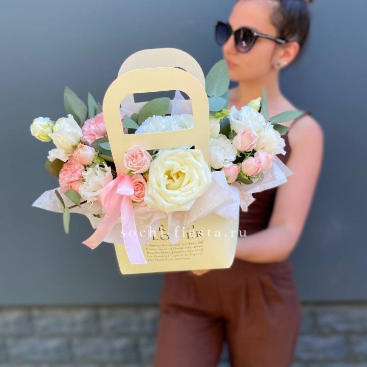 Цветочная сумочка "Рафаэль" в Уфе