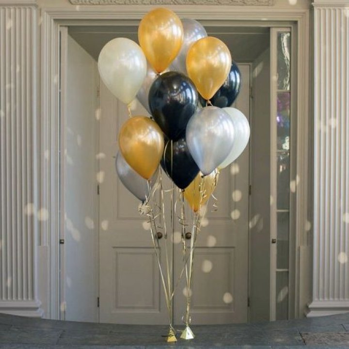 Фонтан шаров "Фаерворк" в Уфе