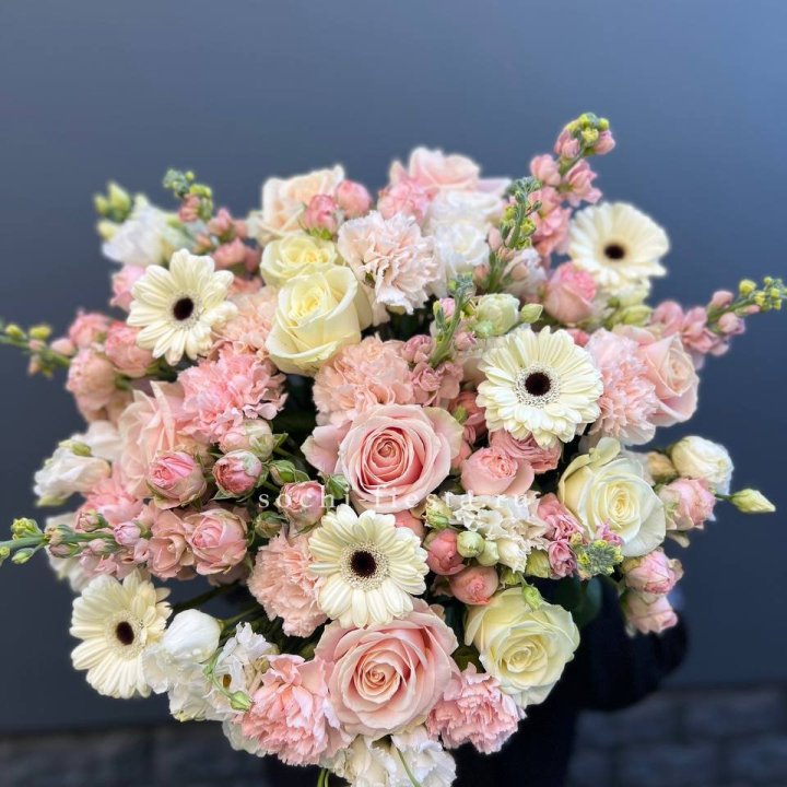Авторский букет "Нежный" в Уфе