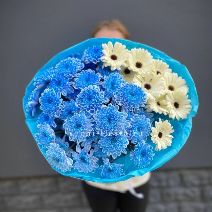 Букет хризантем и гербер в Уфе