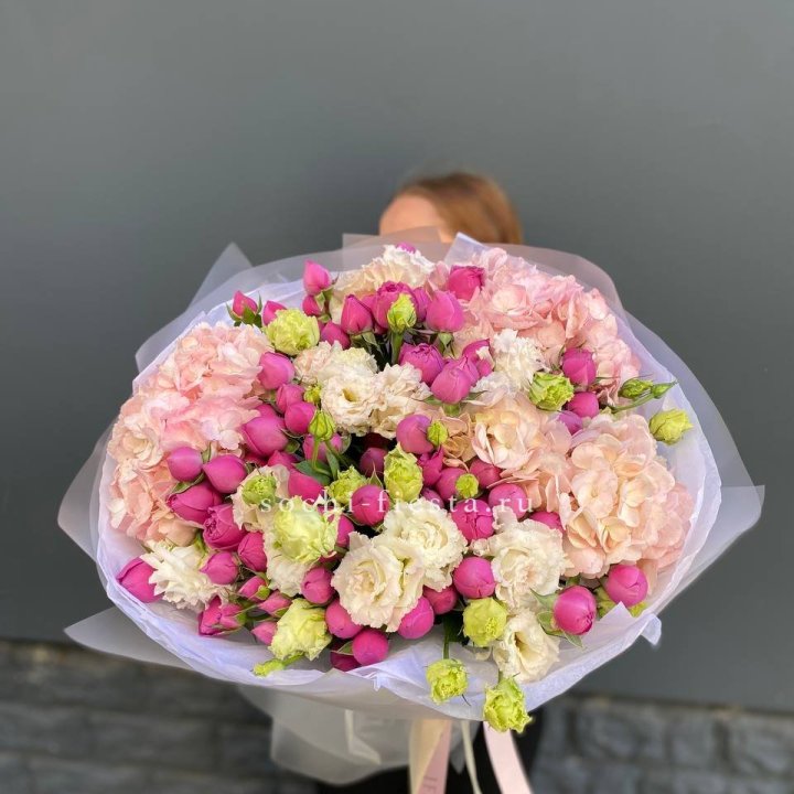  Букет  гортензий и Мисти в Уфе