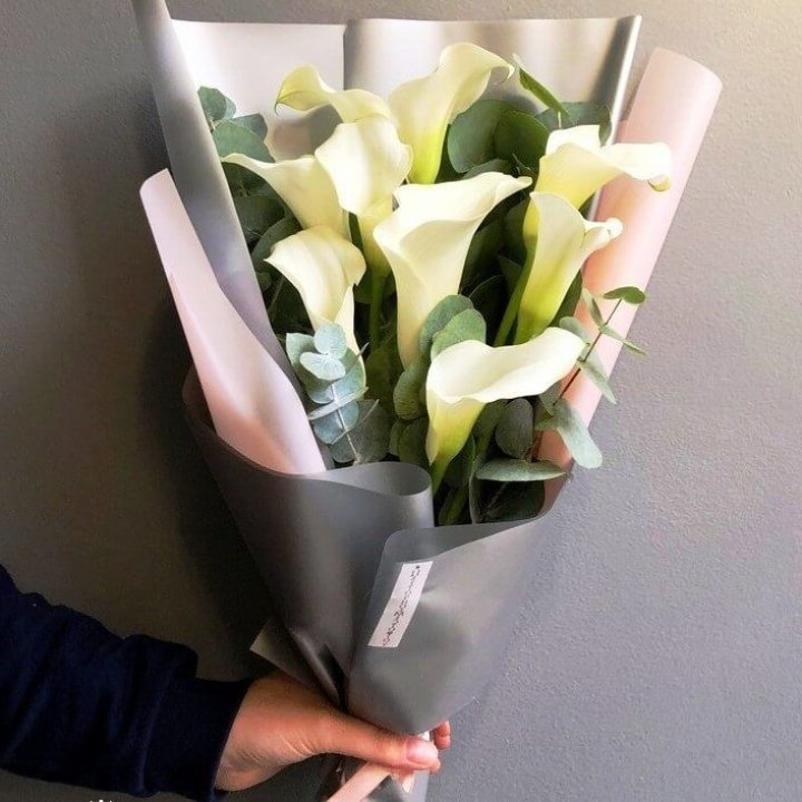 Каллы с эвкалиптом в Уфе