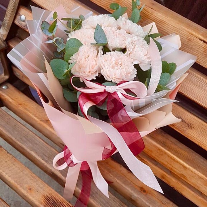 Диантусы с эвкалиптом в Уфе