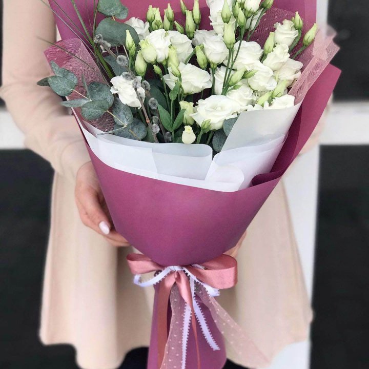 Эустомы с эвкалиптом в Уфе