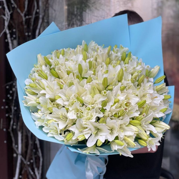 51 лилия в оформлении в Уфе