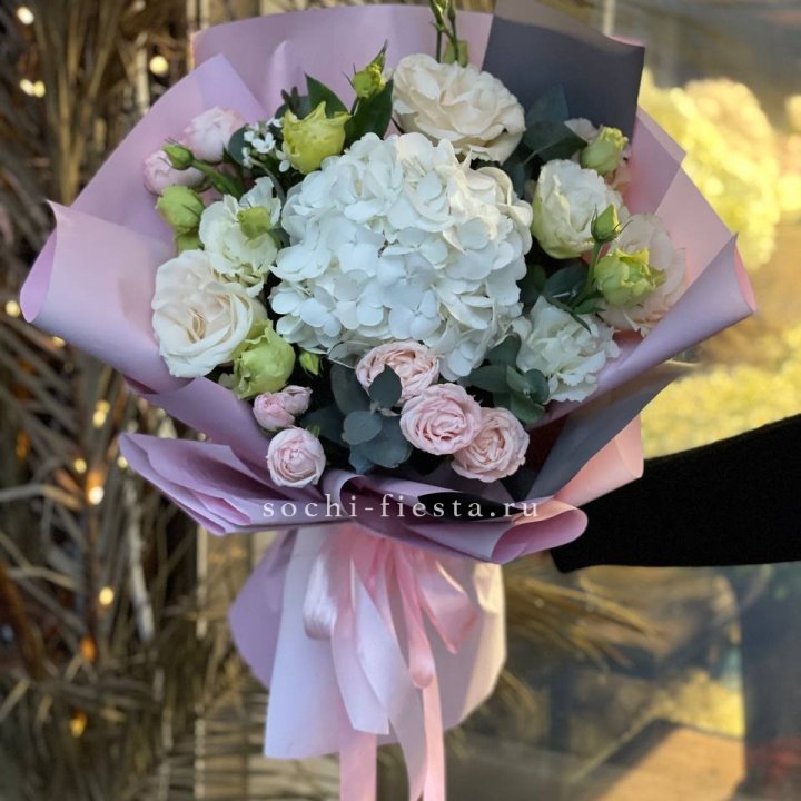 Букет с гортензией №3 в Уфе