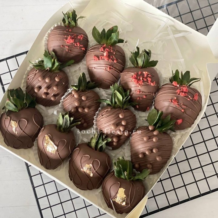Клубника в шоколаде 12 ягод в Уфе