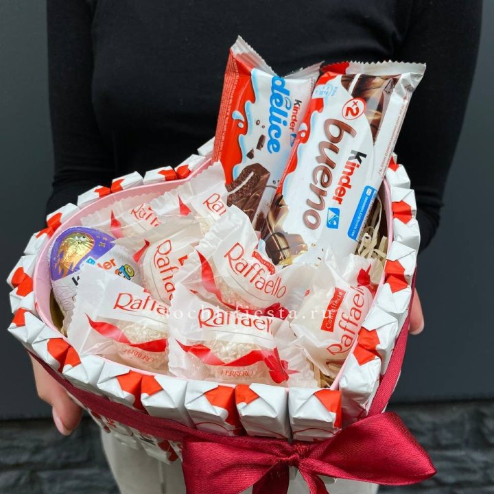 Подарочный набор сердце с Киндерами и Рафаэлло в Уфе