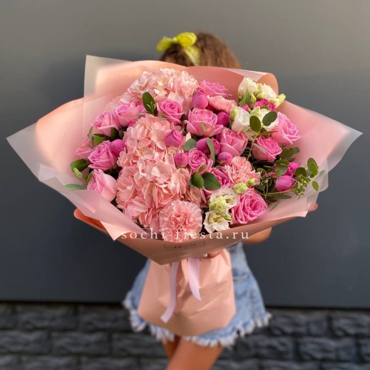 Авторский букет "Восторг" в Уфе