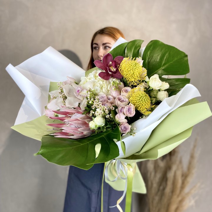 Дизайнерский букет экзотики в Уфе