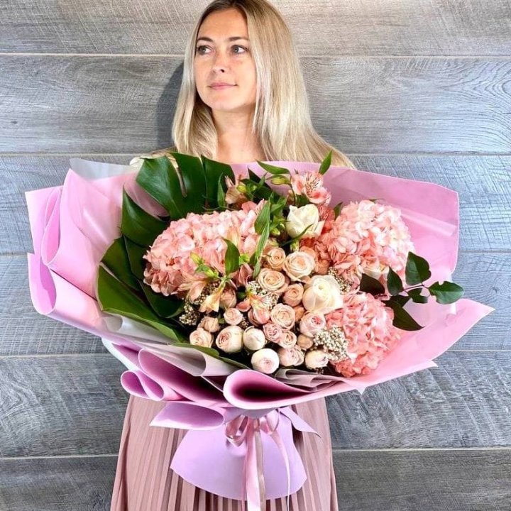 Дизайнерский букет "Валенсия-2" в Уфе