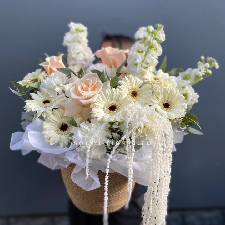 Цветы в джутовом кашпо "Валери" в Уфе