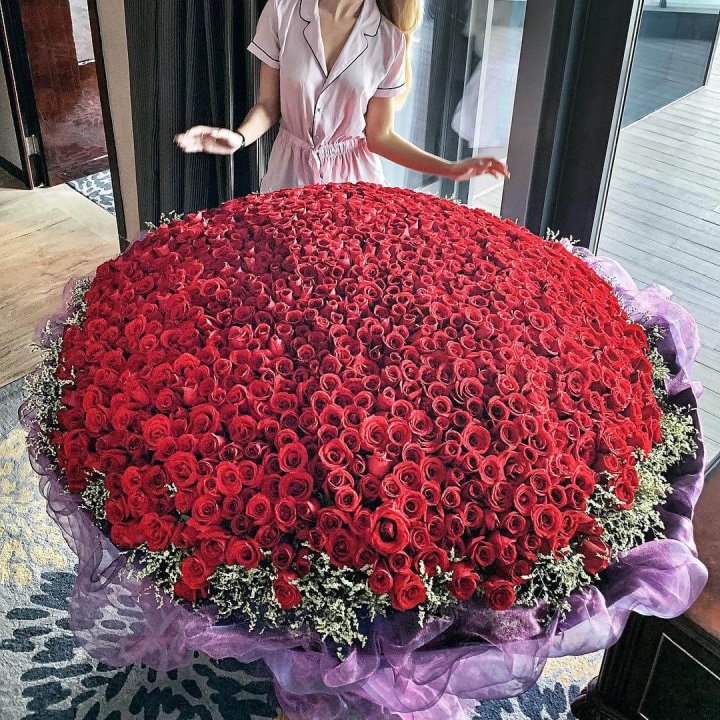 1001 роза в Уфе