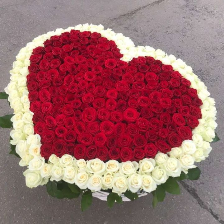 333 розы в корзине в Уфе