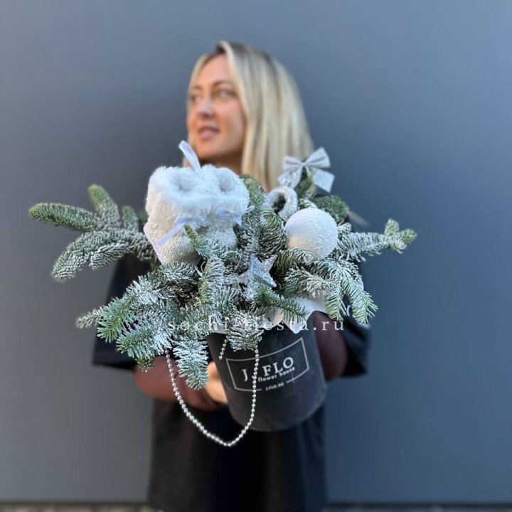 Новогодний бокс "Ботс вайт" в Уфе