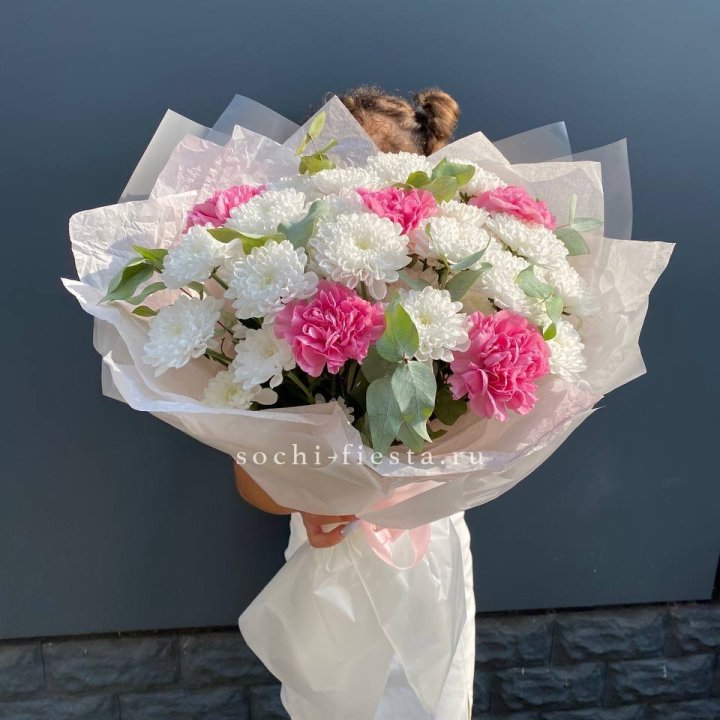  Букет  хризантем и диантусов "Воздушный" в Уфе