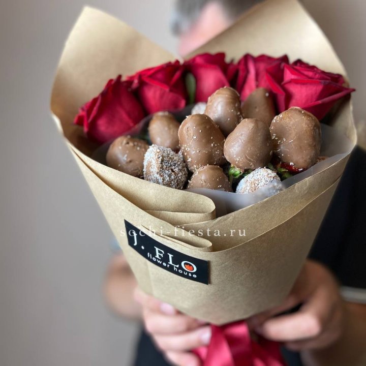 "Тандем с шоколадной клубникой" в Уфе