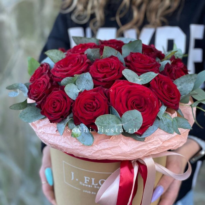 21 Красная роза в боксе №1 в Уфе