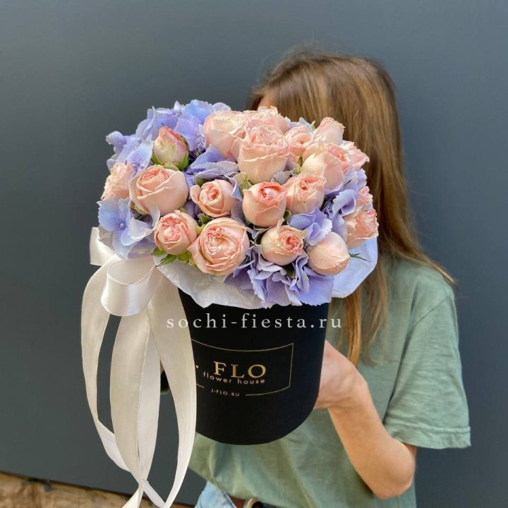 Бокс бомбастик и гортензия в Уфе