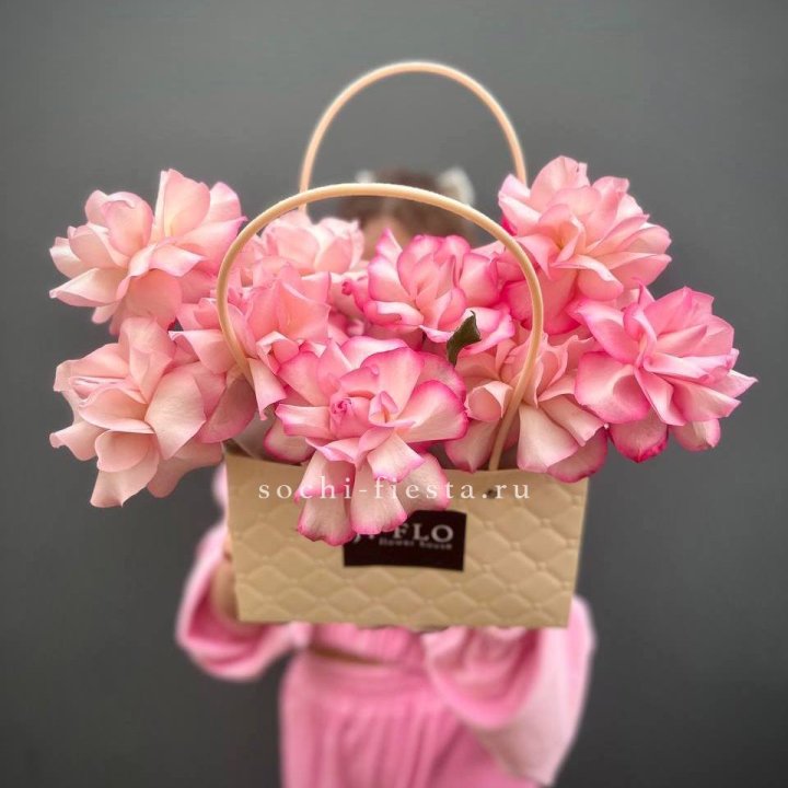 Сумочка розовых роз Венди в Уфе