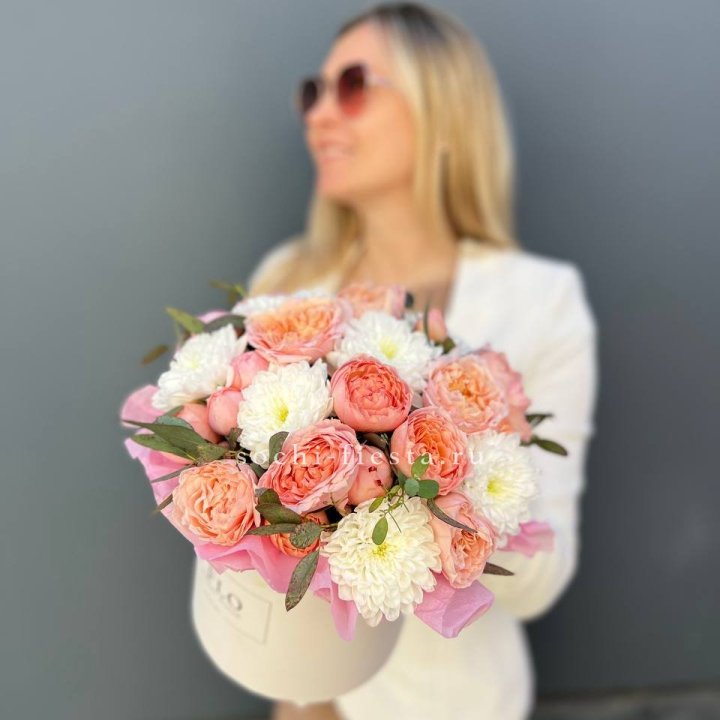 Нежная коробка с цветами в Уфе