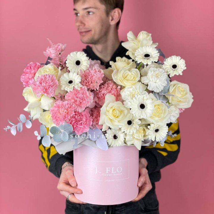 Дизайнерский бокс "Индира" в Уфе