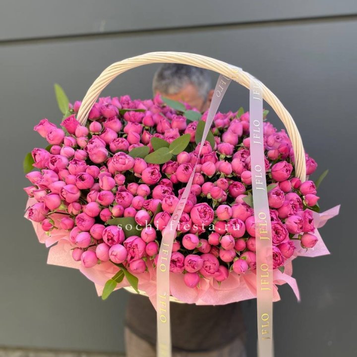 Корзина роз Мисти Баблс 101 в Уфе