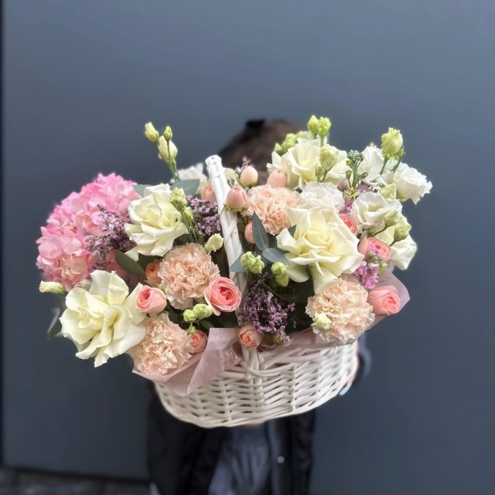 Цветочная корзина "Софтнес" в Уфе