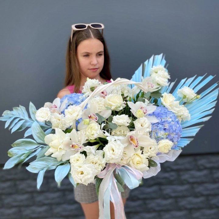 Цветочная корзина "Блю винч" в Уфе