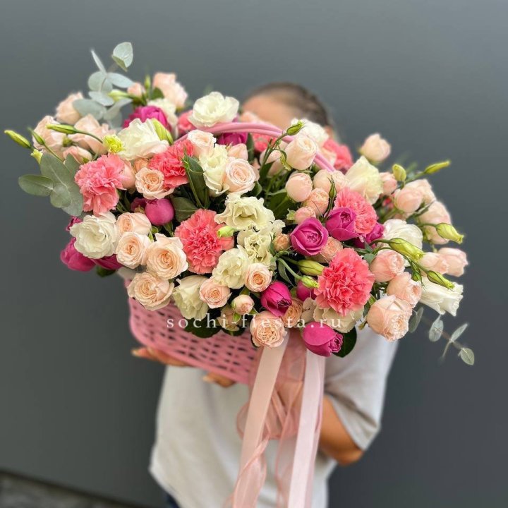 Цветочная корзина "Флоренция" в Уфе