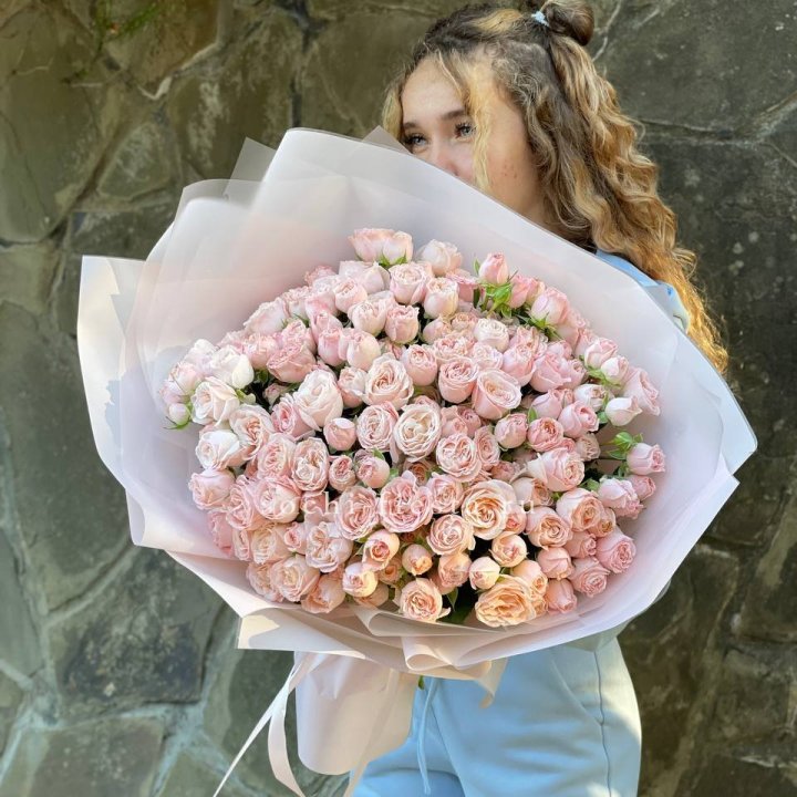 45 роза бомбастик Крем в Уфе