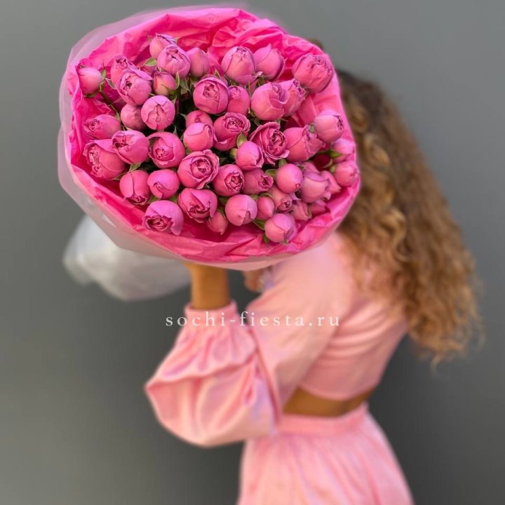Букет из пионовидных роз  в Уфе