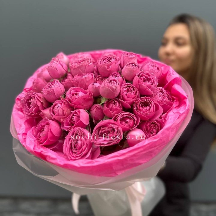 Букет из пионовидных роз  в Уфе