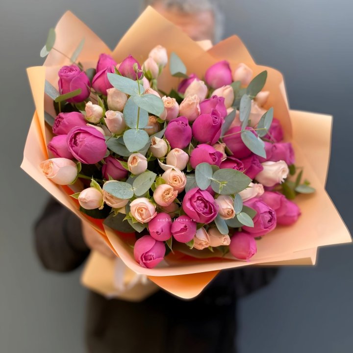 Букет кустовых роз Тендернес в Уфе