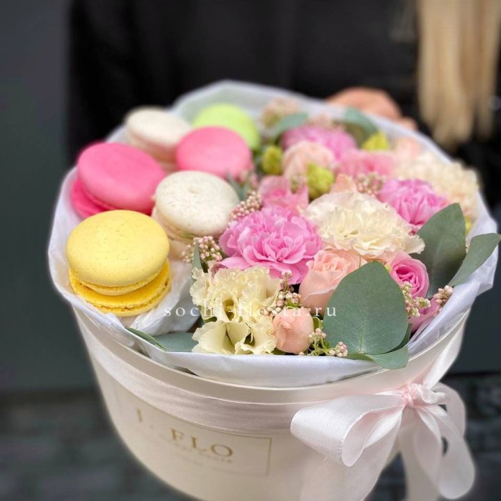 Бокс с макаронс Нежный в Уфе