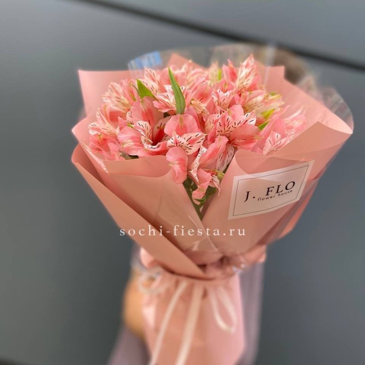Букет альстромерий розовых в Уфе