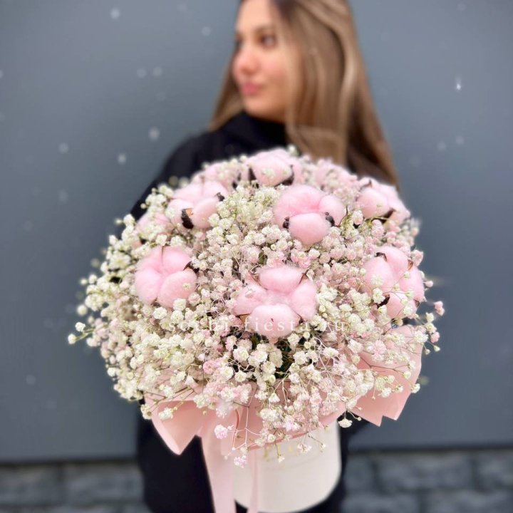 Гипсофилы с хлопком в шляпной коробке в Уфе