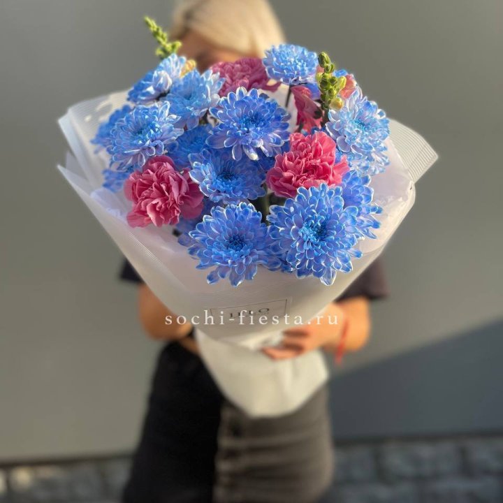 Букет сборный с хризантемой в Уфе