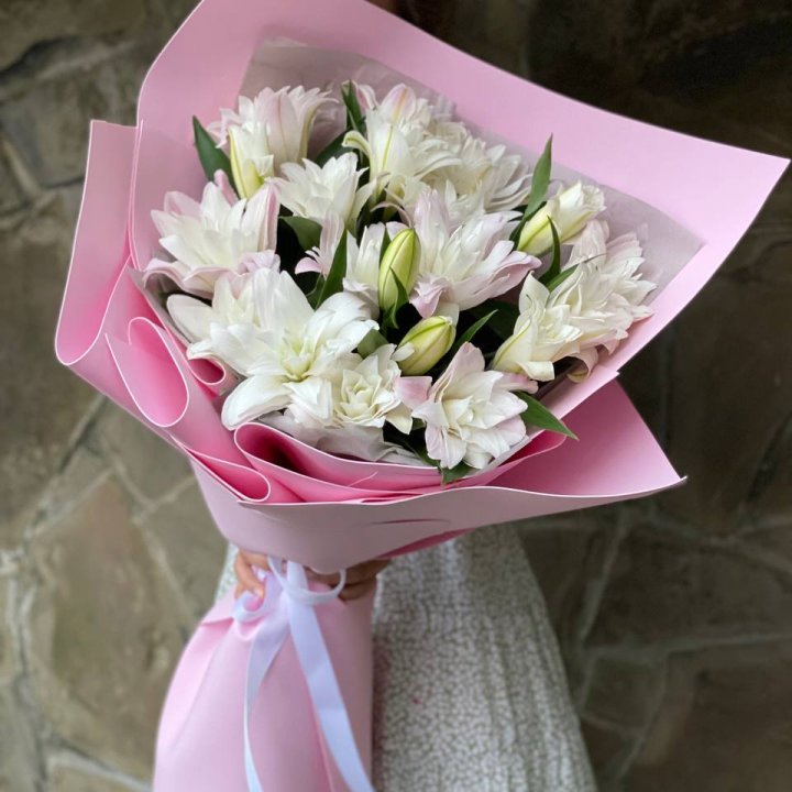 Букет пионовидных лилий №1 в Уфе