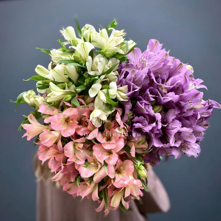 Охапка Альстромерии в Уфе
