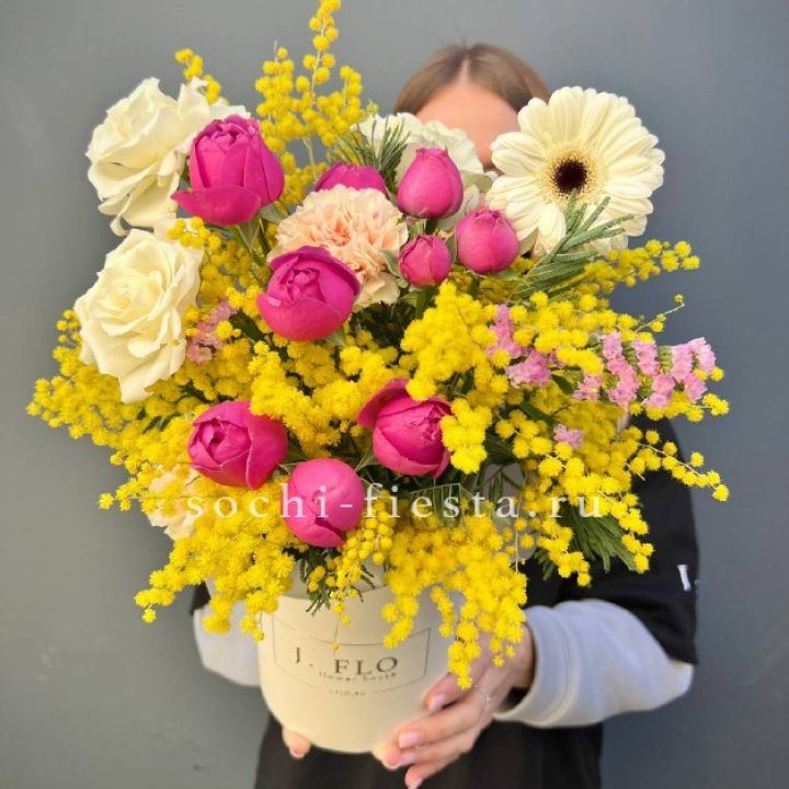Цветы в боксе "Слобода" в Уфе