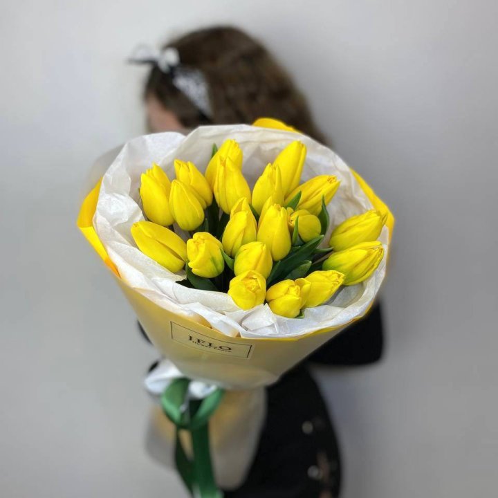  19 жёлтых тюльпанов в Уфе