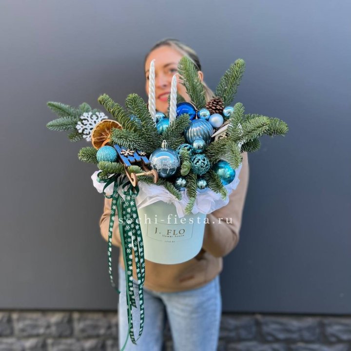 Композиция "Мери крисмас блю" в Уфе