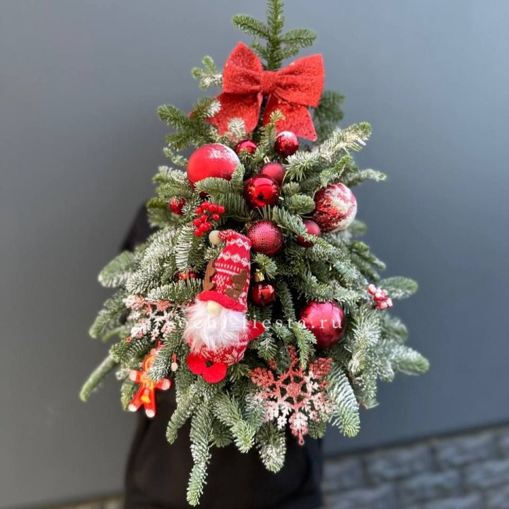 Новогодняя елочка "Ред" в Уфе