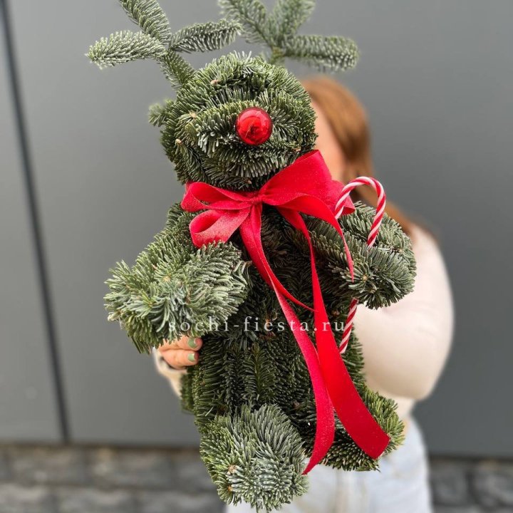 "Олень" из нобилиса в Уфе