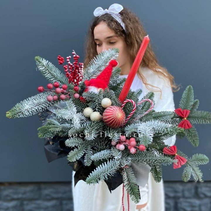 Композиция в бокале красная в Уфе