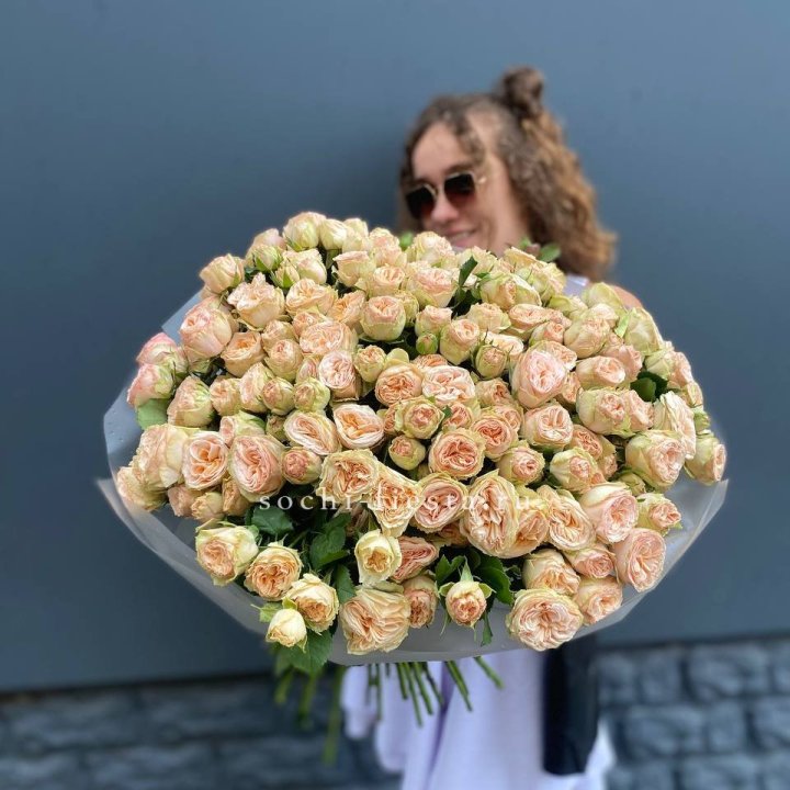 51 пионовидная роза в Уфе